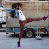 赤いダマスクの黒 レギンス