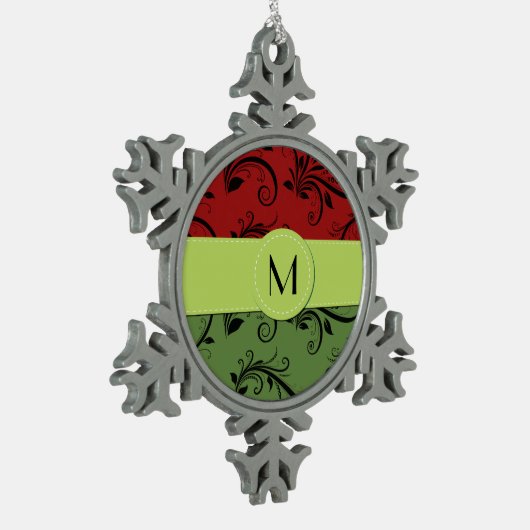 赤いダマスク，緑のダマスク，モノグラム スノーフレークピューターオーナメント (左)