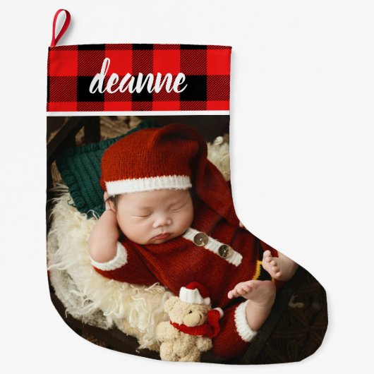 赤いチェック柄 赤ちゃんの初めてのクリスマス 1枚の写真  ラージクリスマスストッキング (正面)