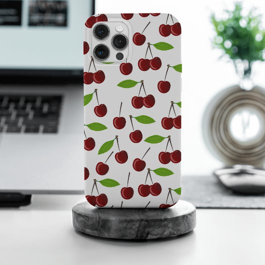 赤いチェリー、チェリーの模様、葉、果物 iPhoneケース