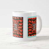 赤いチューリップのパターン ジャンボコーヒーマグカップ (正面右)