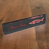 赤いチョウザメの黒 デスクネームプレート (側面)