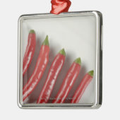 赤いチリペッパー メタルオーナメント (左)
