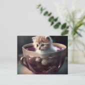 赤いティーカップの子猫 – Catポストカード ポストカード (スタンド正面)