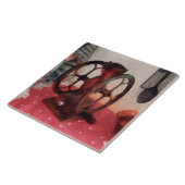 赤いテーブルクロスのコーヒー豆挽器 タイル (側面)