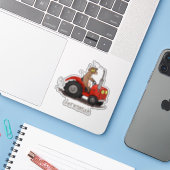 赤いトラクおもしろいターを運転する茶色の牛の漫画 シール (ノートパソコンとiPhone)