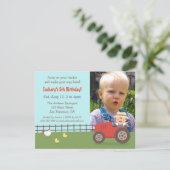 赤いトラクターの農場の誕生会の写真の招待状 招待状 (スタンド正面)