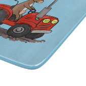 赤いトラクター漫画を運転する可愛い幸せな牛 カッティングボード (角)