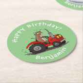 赤いトラクター漫画を運転する可愛い幸せな牛 ラウンドペーパーコースター (アングル)