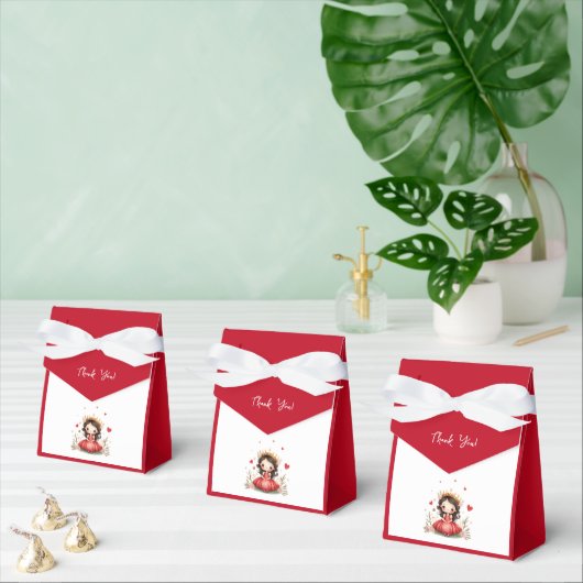 赤いドレスを着た可愛らしい小さな王女 フェイバーボックス (複数)