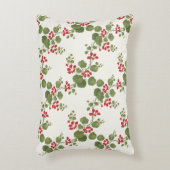 赤いナスタジウムクリーム背景 アクセントクッション (正面(垂直))