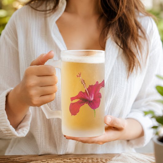 赤いハイビスカスの花の横顔 フロストグラスビールジョッキ
