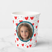 赤いハートとカスタム写真と名前紙 紙コップ (正面)