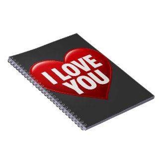 赤いハートと白い"I LOVE YOU"タイポグラフィのコースト ノートブック