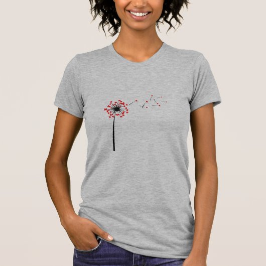 赤いハートのタンポポ 幻想的な自然のグラフィック Tシャツ (正面)