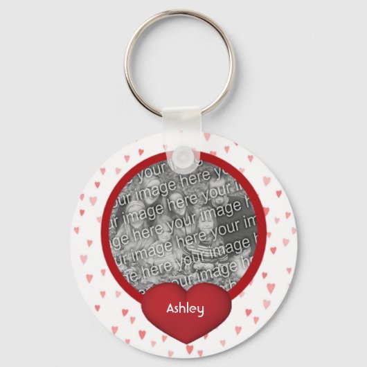 赤いハートの写真パーソナライズされた キーホルダー (裏面)