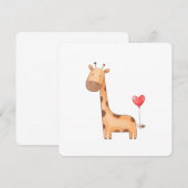 赤いハートの風船を持つかわいい赤ちゃんキリン 招待状 (正面/裏面)