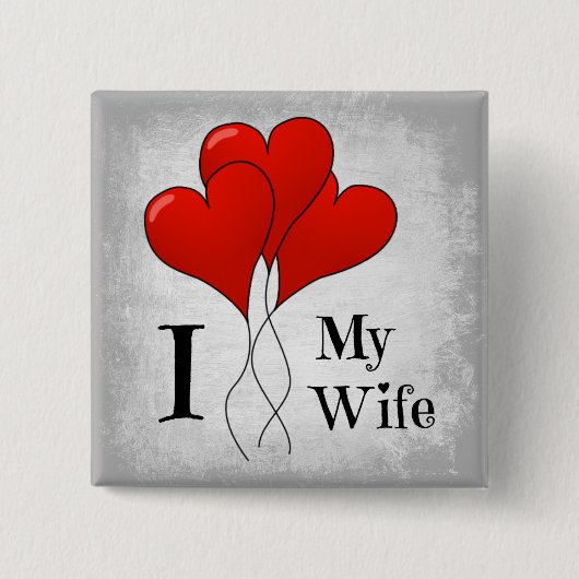 赤いハートの風船３個セット 愛してる妻 缶バッジ (正面)