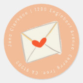 赤いハートエンベロープピンク差出人住所ラベル ラウンドシール (正面)