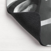 赤いハートカスタムモノクロチューリップバレンタインデー マウスパッド (コーナー)