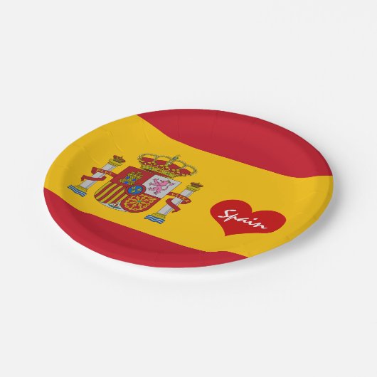 赤いハートスペインの付きフラグ – ファッション/スポーツファン ペーパープレート (アングル)