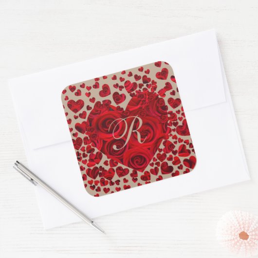 赤いハートバラウェディングRSVP スクエアシール (封筒)