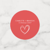 赤いハート図形の個人用設定のカップル名と日付 コンフェッティ (スモール正面)