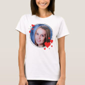 赤いハート額写真バレンタインデー Tシャツ (正面)