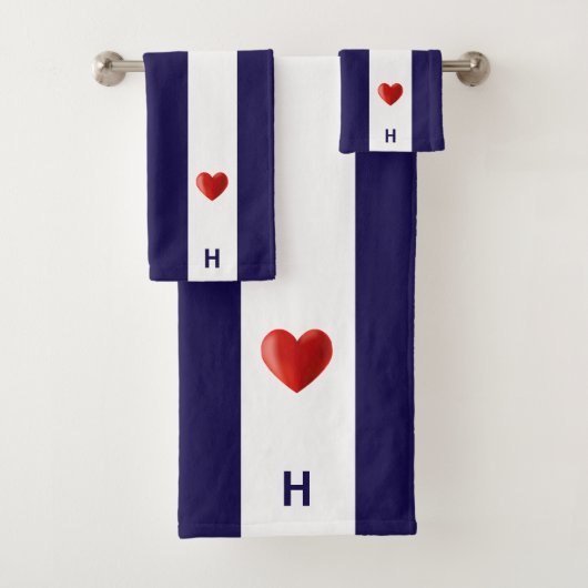 赤いハート&モノグラムon navy blue & white ストライプの バスタオルセット (インサイチュ)