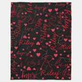 赤いハート（名前を付けた黒い毛布） フリースブランケット (正面)