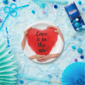 赤いハート 愛が飛び交う 紙皿 (パーティー)