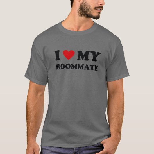 赤いハート- I Love My Roommate Tシャツ (正面)