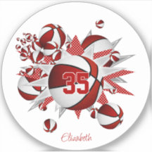 赤いバスケットボールが女の子のジャージー番号を星にする