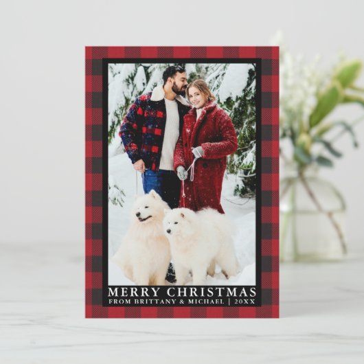 赤いバッファローの格子模様カップル写真メリークリスマス シーズンカード (スタンド正面)