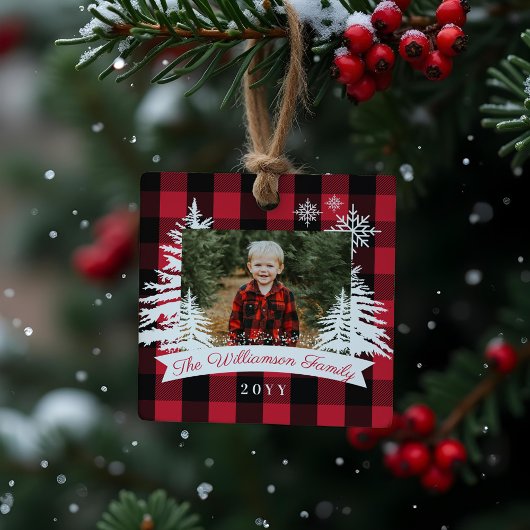 赤いバッファローの素朴格子松の木の家族写真 メタルオーナメント
