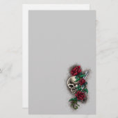 赤いバラおよびリボルバーピストルが付いている西部のスカル 便箋 (正面/裏面)