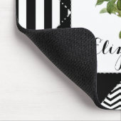 赤いバラと名前を持つ白黒の幾何学的 マウスパッド (コーナー)