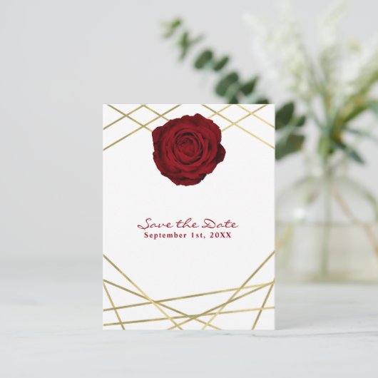 赤いバラと金のラインの花柄エレガントなSave the Date 案内ポストカード (スタンド正面)