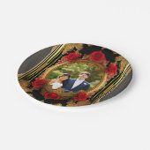 赤いバラと金色のフレーム、ゴシック様式のスタイル写真 ペーパープレート (アングル)