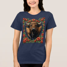 赤いバラに囲まれたバッファロー