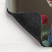 赤いバラのハンサムな男 マウスパッド (コーナー)