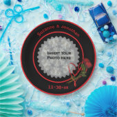 赤いバラのハートパーソナライズされたブラック結婚の写真 ペーパープレート (パーティー)