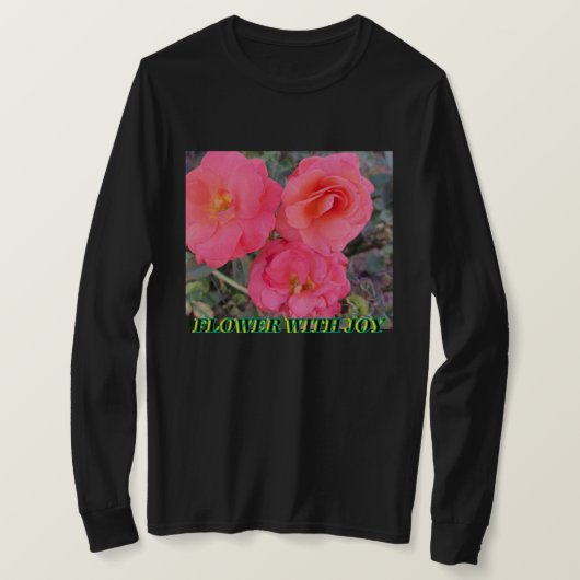赤いバラのラブシャツ Tシャツ (デザイン正面)