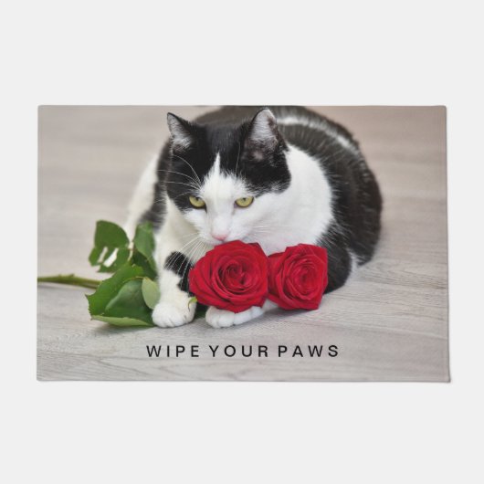 赤いバラの付いた可愛い猫 ドアマット (正面)