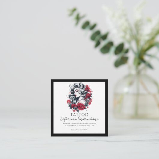 赤いバラの入れ墨アフターケアの指示スタイリッシュ スクエア名刺 (スタンド正面)