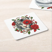赤いバラの白い虎 – 野生動物はっきりしたのフローラ スクエアペーパーコースター (アングル)