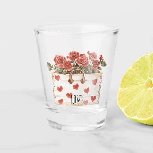 赤いバラの花のハート 愛 ショットグラス (正面)