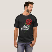 赤いバラの茎の入れ墨独身のを持つ骨組みの手 Tシャツ (正面フル)