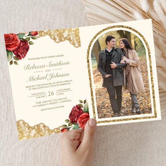 赤いバラの金レースのクリーム色QRコード写真の結婚式 招待状