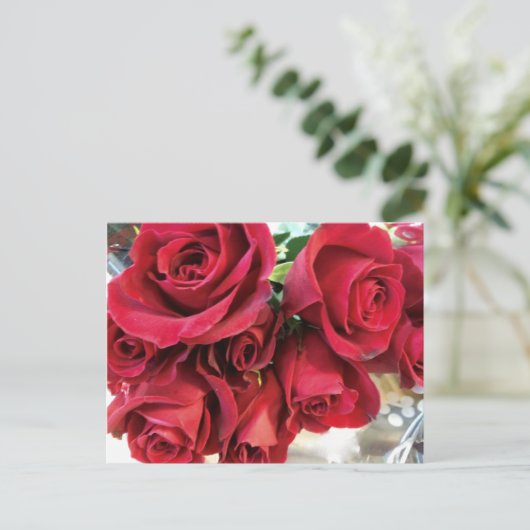 赤いバラのSave the Dateポストカード 案内ポストカード (スタンド正面)